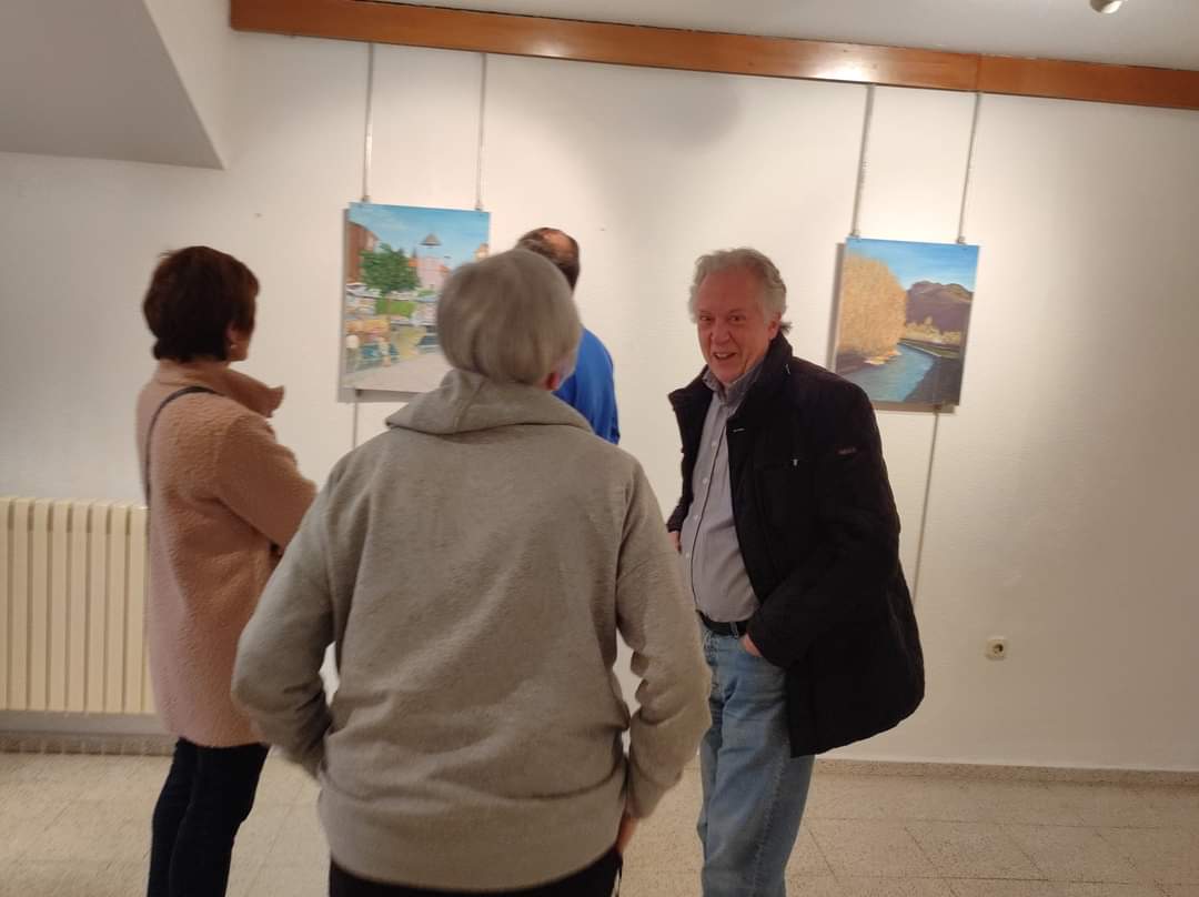 Inauguración de la exposición de Isidro Calderón Bobis "Naturaleza e industria", en la que se recogen obras que hacen un repaso por el contraste de naturaleza e industria de La Robla. Ya podéis visitarla en la Sala de Exposiciones de la Biblioteca Municipal hasta el 14 de marzo