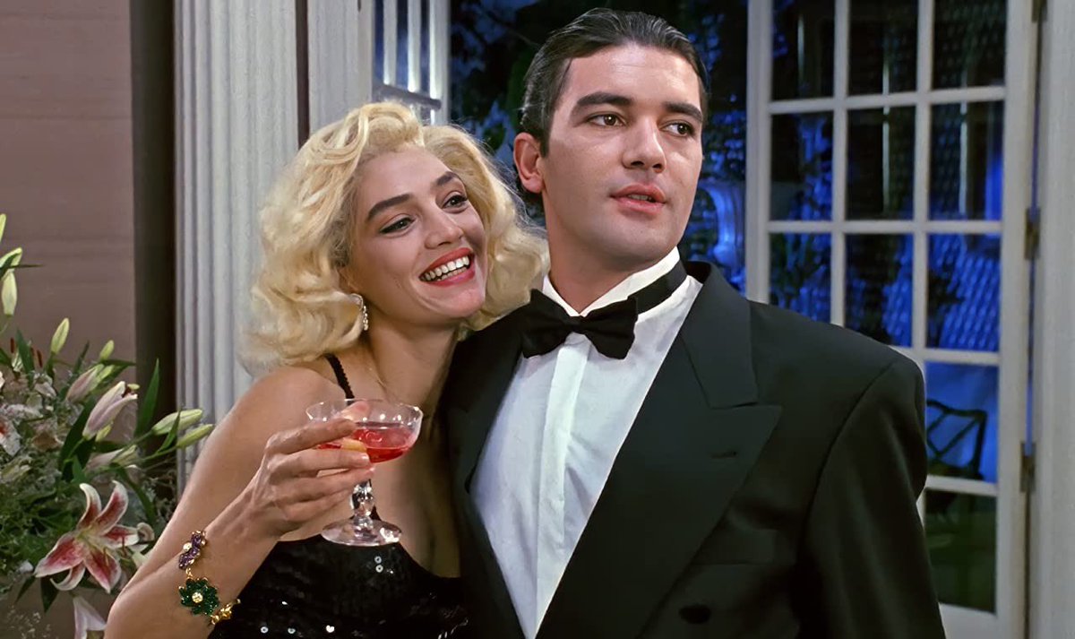 antoniobanderas's tweet photo. #TBT With Ángela Molina in "A Woman in the Rain" (1992).

Recordando…. Con #ÁngelaMolina en "Una mujer bajo la lluvia" (1992).

Directed by Gerardo Vera, with screenplay by Manuel Hidalgo, Edgar Neville and Carmen Posadas. 

#imanolarias #kitimanver #CarlosHipolito …
#throwback https://t.co/m7MTEbOmH0