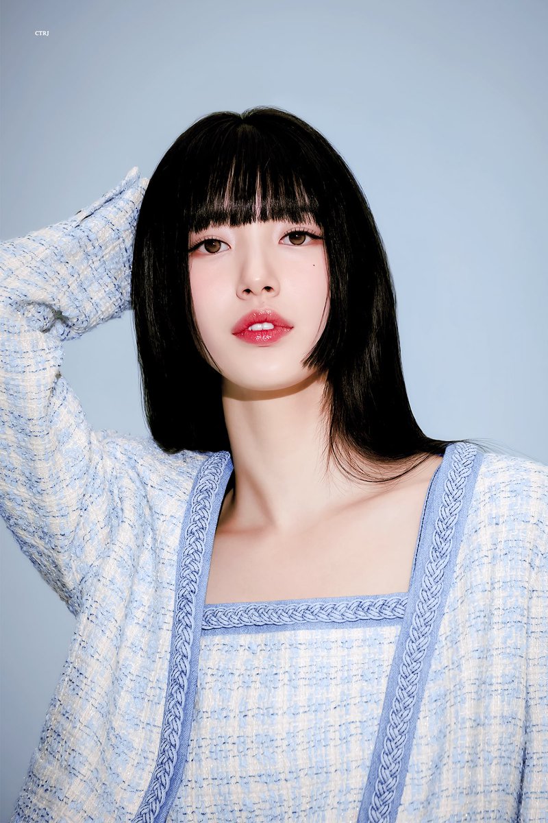 ctrj_gif's tweet photo. #수지 #SUZY #Guess https://t.co/6cglddzhLV