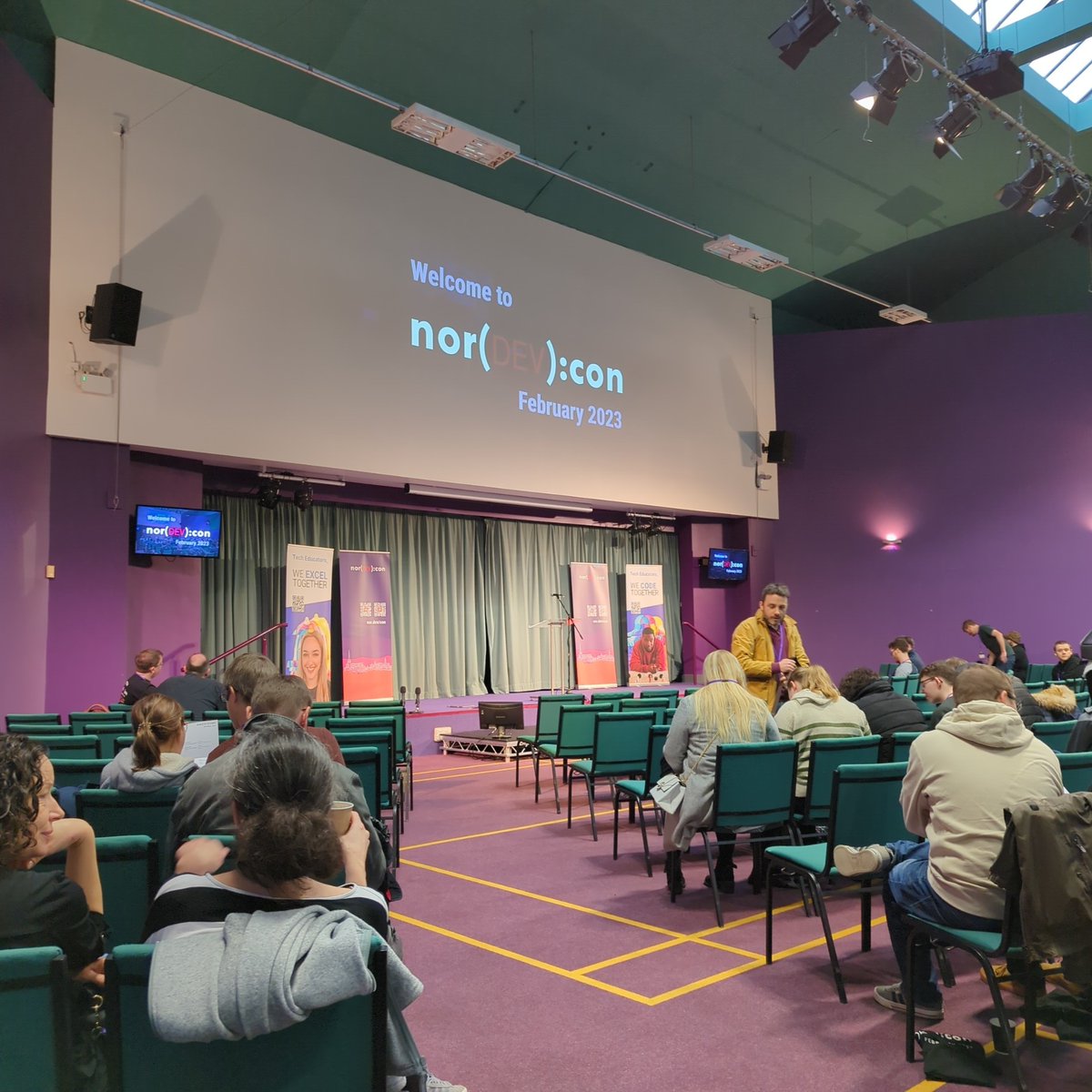 Sp4ghettiCode's tweet image. Doors are open, the swag bag is secured and #NorDevCon23 is kicking off very shortly ✨