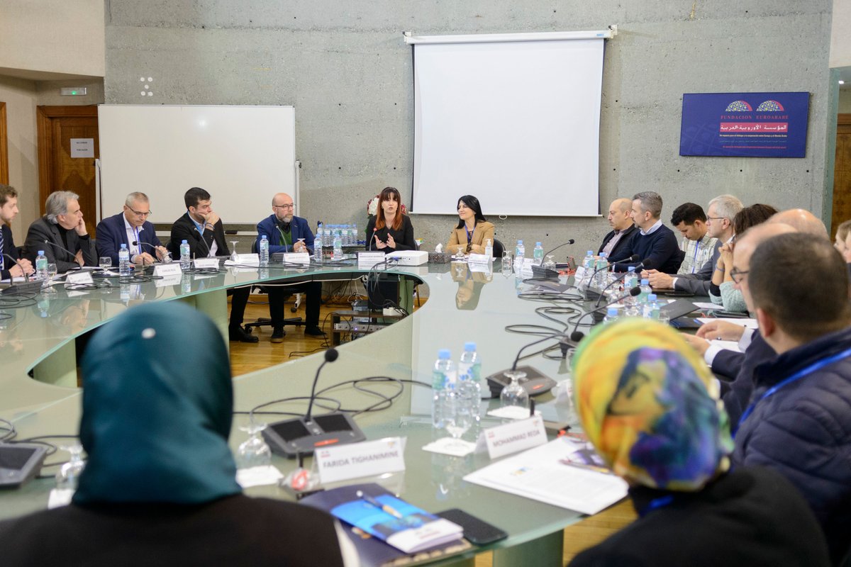FundEuroArabe's tweet photo. El segundo día tuvo lugar la mesa de conclusiones y recomendaciones, y contamos con la presencia de la Subdelegada de Gobierno @InmaLopez14 , además de asistentes tales como @pmklose @RANEurope  @MAECgob @FIIAPP @ExteriorJunta @CooperacionAND
 @CifalMalaga @IEMed_ @Casaarabe https://t.co/tGmhEUjhU8