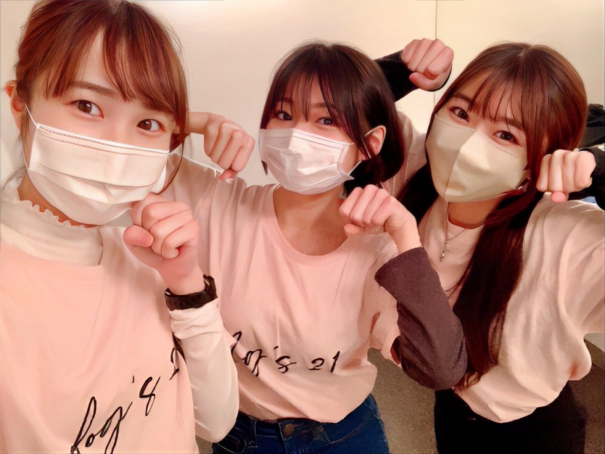 meimei_next's tweet photo. #DOGS2023
昨日お手伝いさせて頂きました♡

DOG'Sを演出されている
充さんともお会いできて、
2年ぶりにまたお揃いのDOG'STシャツ
着て写真撮れて嬉しかったです✨
宝物🐶🐾🐾❤️

素敵な作品を両チームともに観劇させて頂き、幸せでした〜！！

千穐楽まで頑張って下さい〜🐾

#DOGS2021 #TeamJERKY https://t.co/BAbIl2Gfgz