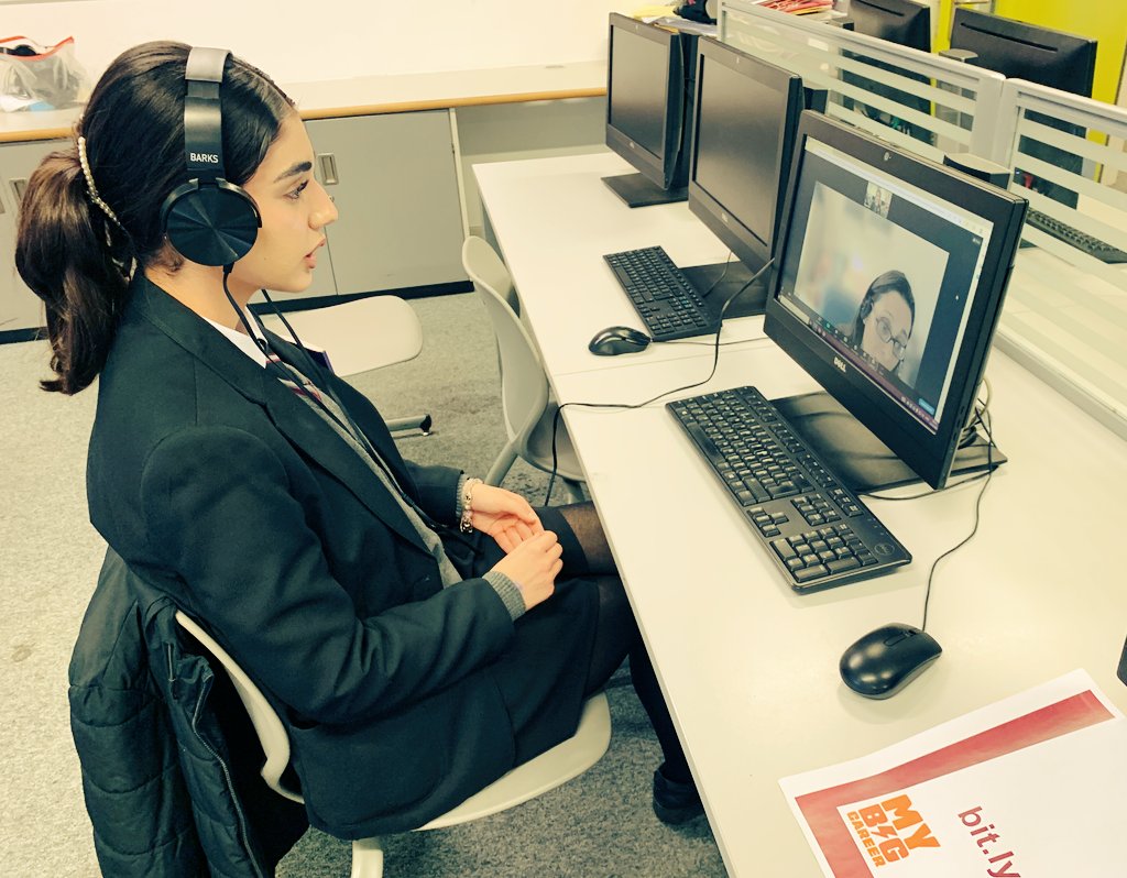 urnextsteps's tweet photo. Always a privilege to work with @MyBigCareer who, over the coming days, will deliver 104 careers interviews with @chelseaacademy students in Year 9 thanks to their incredible trained volunteers. Conversations cover all skills and interests from fencing to linguistics! https://t.co/omzGbStAym