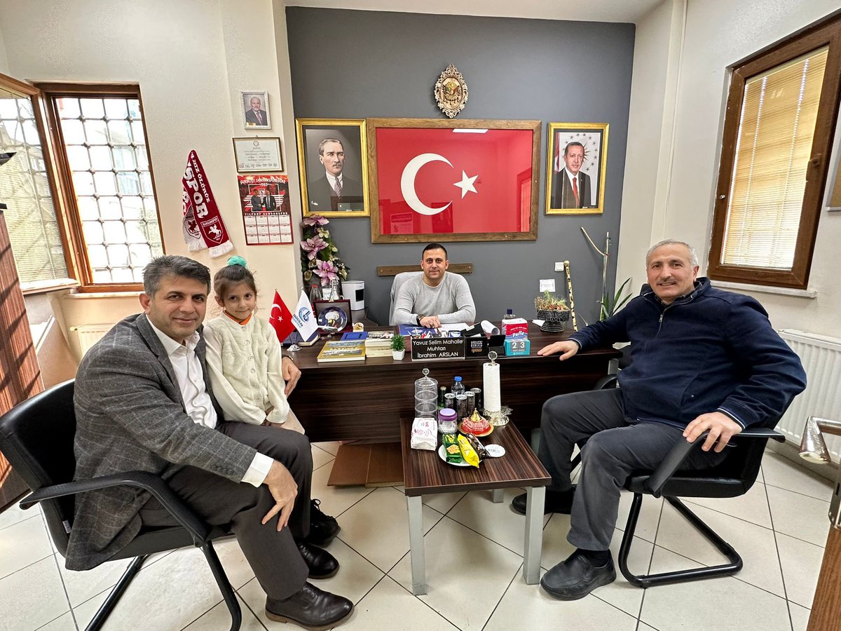 ibrahim55arslan's tweet photo. Bağcılar Akparti İlçe Başkanımız 
sayın: @rustemtuysuz ziyarette bulundu gündeme dahil ve Mahallemizle ilgili Okulumuz ve Sağlıkocağı hakkında istişare yaptık Allah kendisinden razı olsun 
Rabbim birliğimizi daim kılsın inşallah @RTErdogan @osmannnurika @abdullahozdemir @Tumfed34 https://t.co/mYLd3TYTms