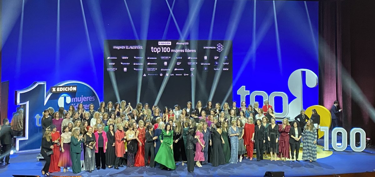 mjmenen's tweet photo. Alba Herrero, directora de RR.HH. de @SAPSpain y Portugal, ha sido elegida una de @lastop100 Mujeres Líderes, en el ranking que reconoce a las cien mujeres que representan el talento femenino en España. https://t.co/jEi30bl8j0 ¡Enhorabuena Alba! 
#Lastop100 #SAPSpain https://t.co/gH2izxPxkP