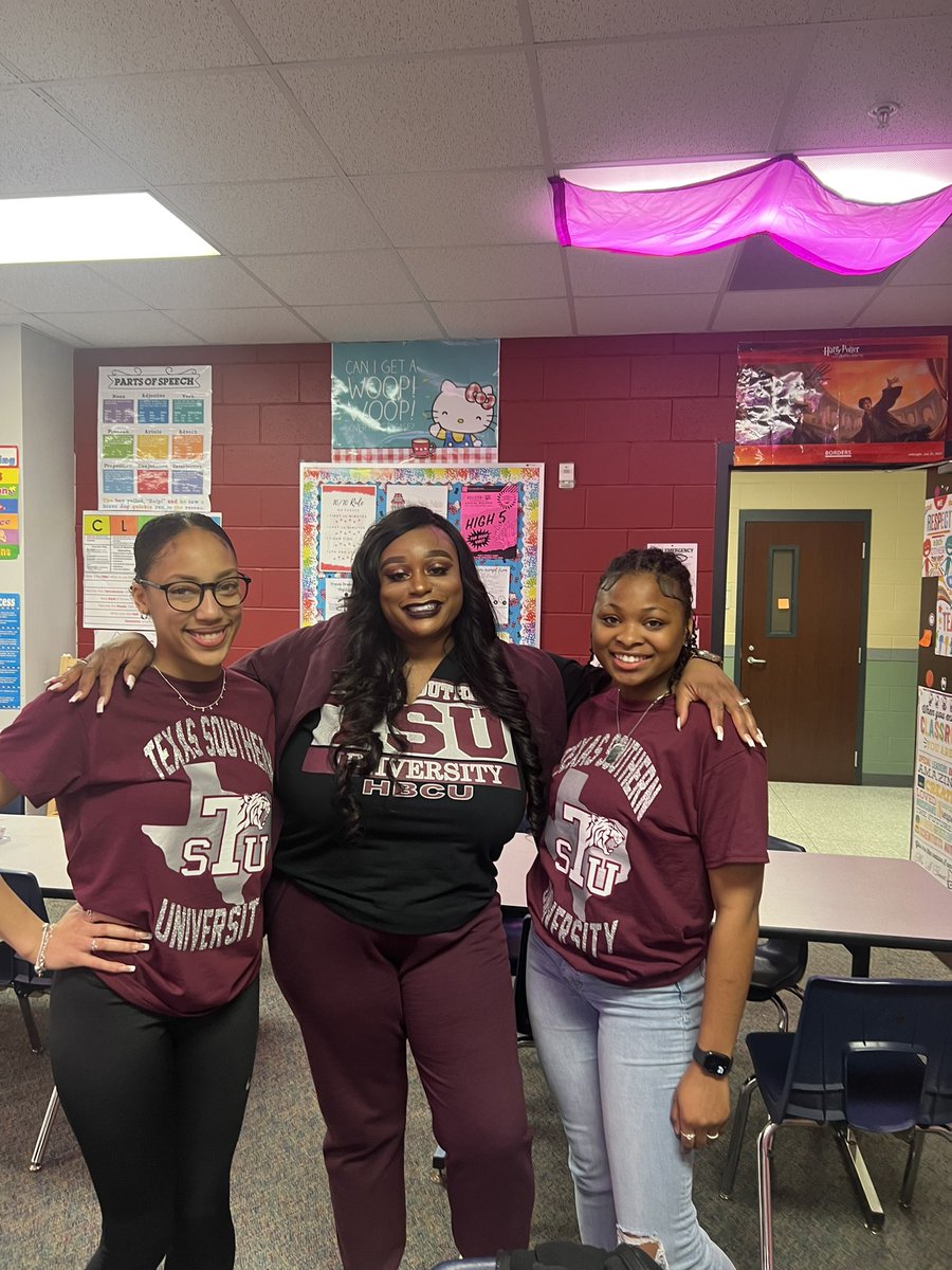 catloverteacher's tweet photo. Yesterday’s college wear Wednesday! @THSTigers23 @TexasSouthern #TSUproud https://t.co/488rGcgOCe