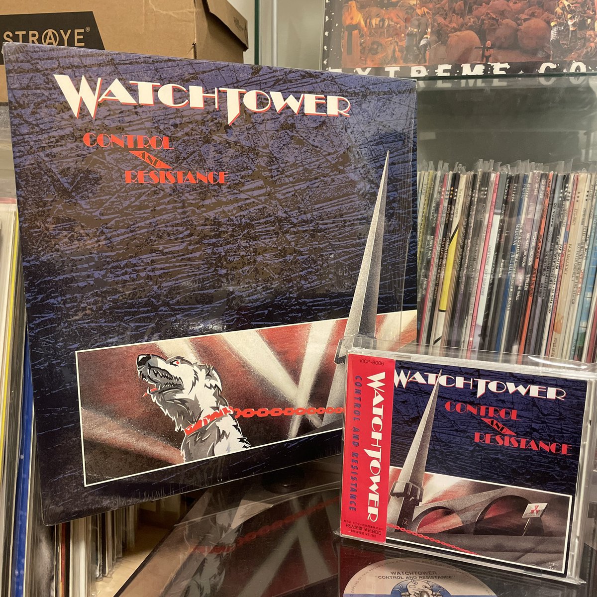 HERETIC19880703's tweet photo. 久々にこいつを引っ張り出した
CDとレコードってレイアウト全然違うんですね
今頃気付きました笑
WATCHTOWER
1989 Control And Resistance https://t.co/GqP5Tr0VRH