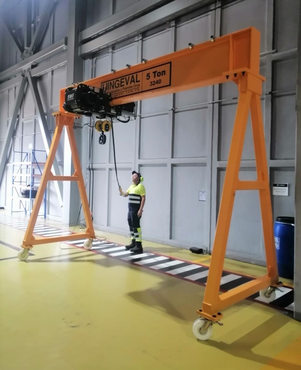 ppg_ingeval's tweet photo. Grúa Pórtico Móvil Ingeval equipado con los tres movimientos fundamentales para desplazar cargas de alto #peso y #volumen a través del área/volumen determinado; movimiento longitudinal, movimiento transversal y movimiento de #elevación https://t.co/I4e9DuarNP