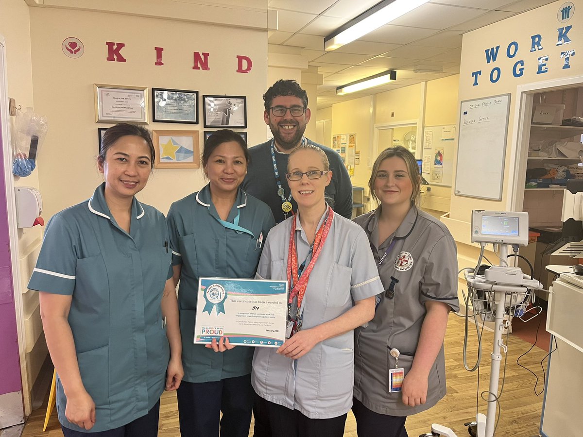 Well done to wards AMU and B14 for achieving Patient Safety Improvement awards for their hard work in January 👏🏻👏🏻🏆