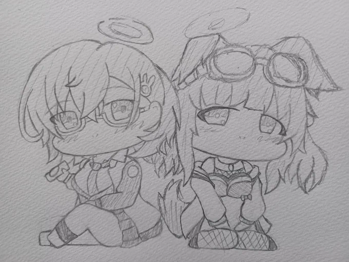 しごおわ_(:3」z)_
そして帰宅_(:3」z)_
チヒロとヒビキもふもふ(っ・ω・c) 