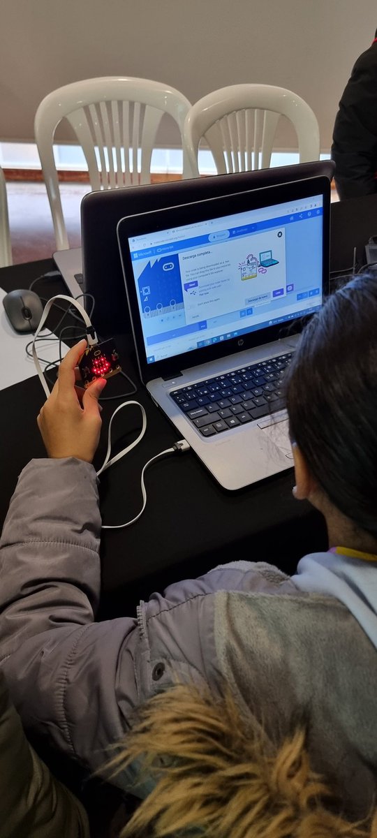 conectados_es's tweet photo. Seguimos en #emotion2023 impartiendo talleres #steam para el proyecto #dgmakers de la #regiondemurcia
@FIntegraDigital
@coitimur 
@DGMakers01 https://t.co/a40gmrGj40