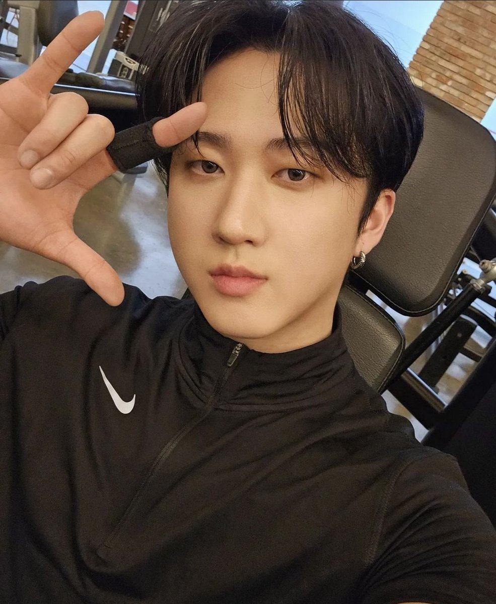 SeoCaro23's tweet photo. Seo Changbin!!!!😭😭🔥🔥
#LoveuChangbin ! Boca de fresa! #sufro #quedificilseryo https://t.co/Lm4AH7Lb11