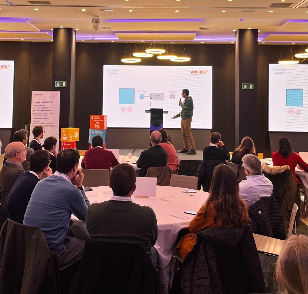 CatalanWaterP's tweet photo. 💦 Arribem a l’últim bloc d’elevator pitch, centrat en solucions innovadores de mercat per a l'ús sostenible de l'aigua. #Innovació per a una millor gestió de l'aigua. Hi participen: @amphos_21, @DuPontWater, #Optral, #Aonchip i #Ulbios. #WID2023 https://t.co/GFhJvhIIuS