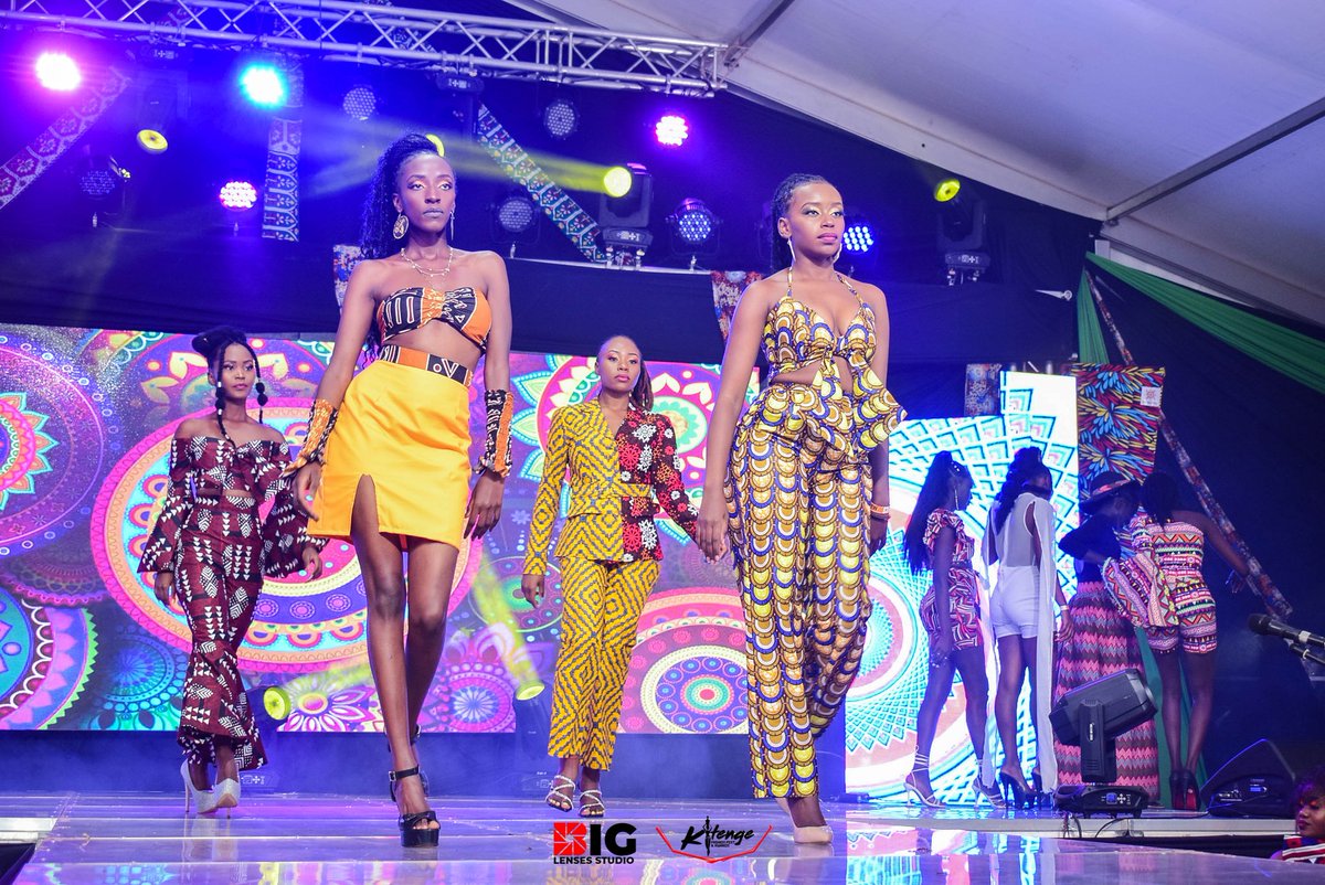 kitengefest2022's tweet photo. There's beauty in everything, especially #africanfashion .
The boldness, the versatility, the vibrance , the patterns, .... what's not to love?
#kitengefashionfest #kitenge #kitengestyle #ankarafashion #supportinglocaldesignerske #fashionevent #rupasmall #eldoret https://t.co/SElWQieSnL
