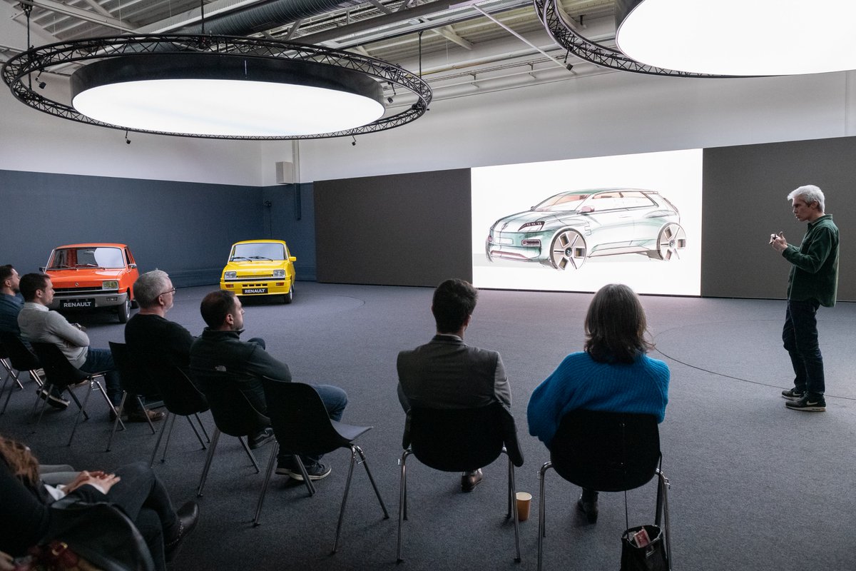 Renault_NFT's tweet photo. yesterday, #Renault’s Technocentre opened its doors to the #R3NLT community! 

five lucky #genR5 holders and their guests were granted access to the Design facility 

 a 🧵 1/3 https://t.co/zAvTVMdGKH