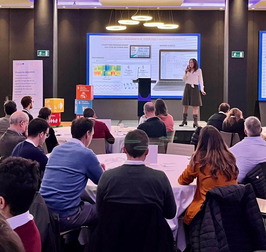 CatalanWaterP's tweet photo. 💦 Arribem a l’últim bloc d’elevator pitch, centrat en solucions innovadores de mercat per a l'ús sostenible de l'aigua. #Innovació per a una millor gestió de l'aigua. Hi participen: @amphos_21, @DuPontWater, #Optral, #Aonchip i #Ulbios. #WID2023 https://t.co/GFhJvhIIuS
