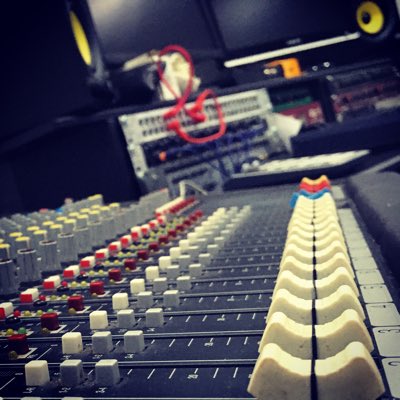 raincitystudio's tweet photo. #NewProfilePic https://t.co/JXw3bVEnmt