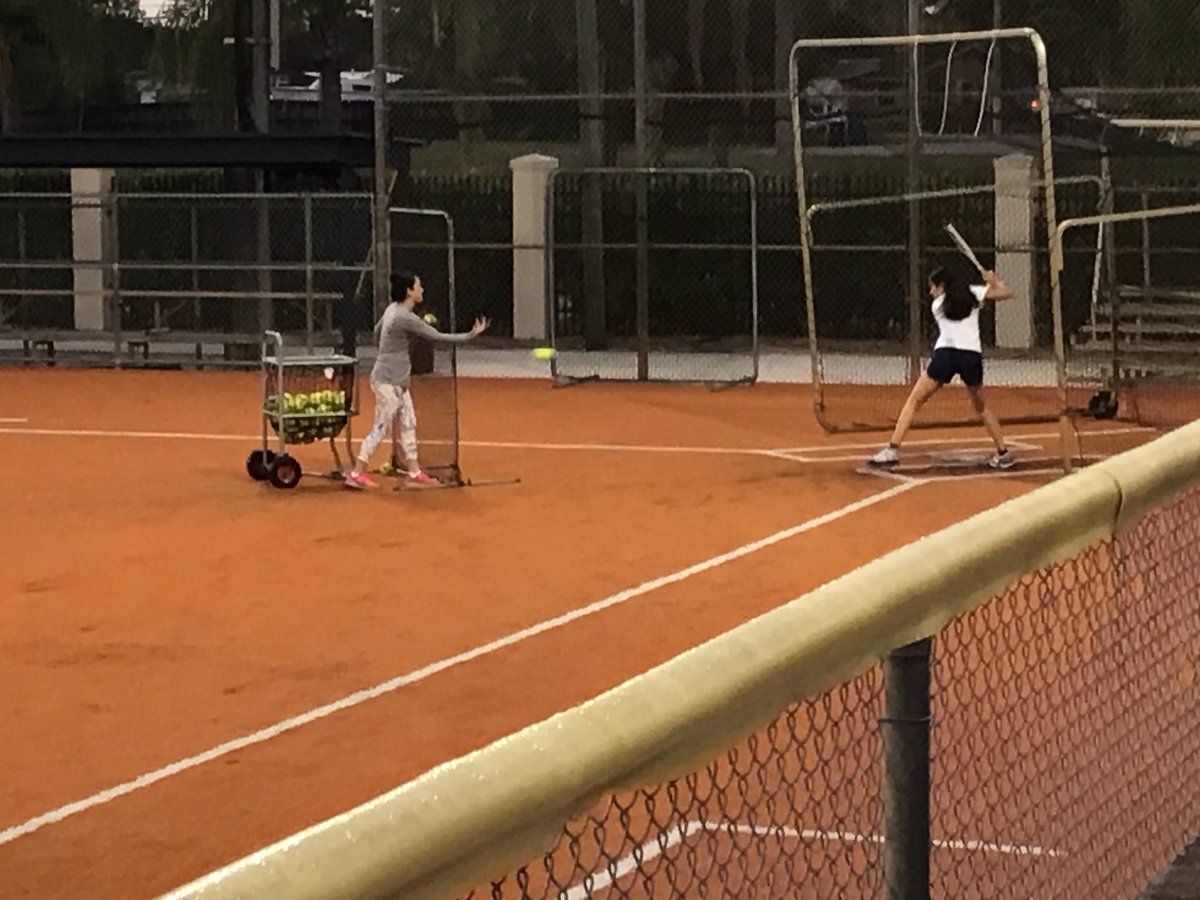 AquinasSoftball's tweet photo. A little BP at 6am #YouGoWeGo https://t.co/vyTqZ9tNTH