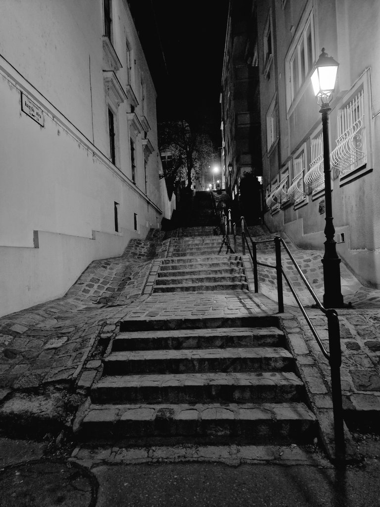 BpestJohnny's tweet photo. #Budapest https://t.co/A1RfD5KMKx