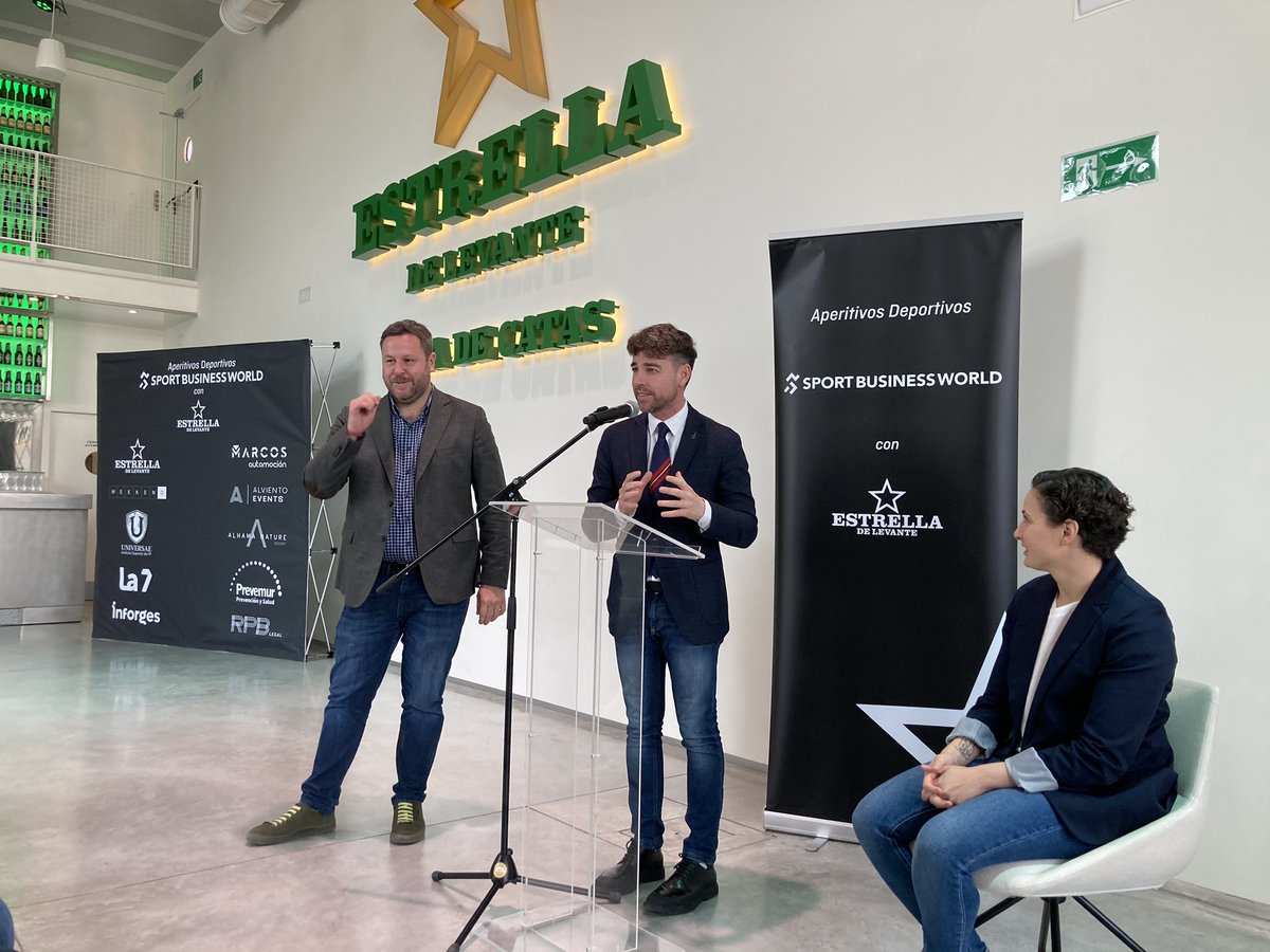 Empezamos APERITIVOS DEPORTIVOS CON ESTRELLA <a href="/estrellalevante/">Estrella de Levante</a> / <a href="/SportBiz_World/">Sport Business World</a> 2023!

🍻🏍⚽️ <a href="/AnaCarrasco_22/">Ana Carrasco</a> x Mista 

Inaugura <a href="/fran__san/">👉🏼FRAN SÁNCHEZ👈🏻</a> / <a href="/DeportesMurcia/">Deportes Región de Murcia</a> 

Presenta <a href="/Juancervantestv/">Juancervantes</a> / <a href="/la7deportes/">La 7 Deportes</a>