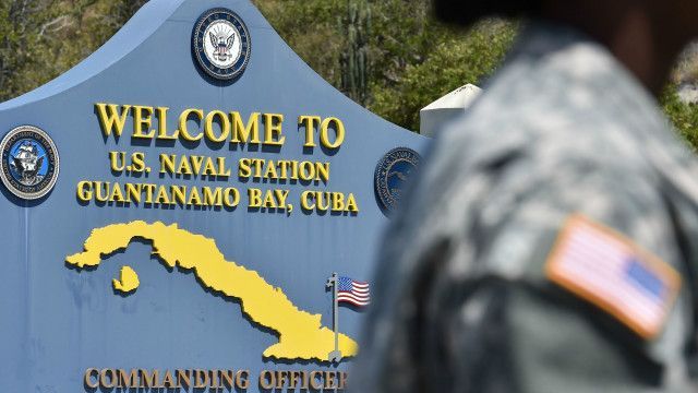 DeZurdaTeam_'s tweet photo. Buenos días Patria Grande.
Este #JuevesMartiano los invitamos a participar en el tuitazo por el Día de Acción contra las bases militares de EEUU y la OTAN. Desde hace 120 años, en #Cuba hay ilegalmente impuesta una Base Naval.Hasta cuándo⁉️

📢 #DevuelvanGuantánamoYa #DeZurdaTeam https://t.co/jGaMbr2SP3