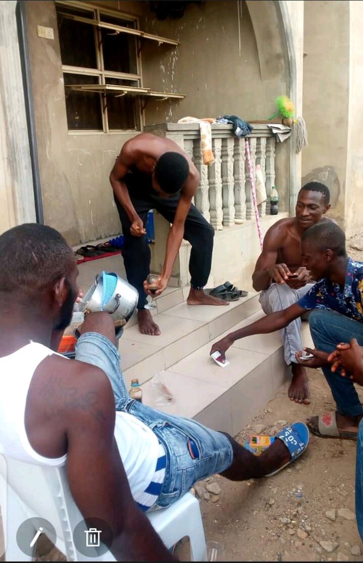 unclebode1's tweet image. This was Me on Election Day in 2019 playing Wort , Drinking and Eating thinking when I was supposed to go out and Vote . I thought was enjoying but today 

#QuestionsForDatti #EndSARSProtest Pastor Paul Enenche Vote labour party Obi Obi Ikoyi Seyi makinde