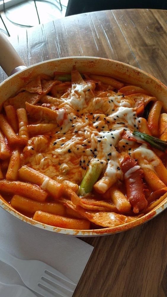 ay_aymara's tweet photo. It is one of the most tastiest dishes.
#Tteokbokki https://t.co/SmWSHP0kfv