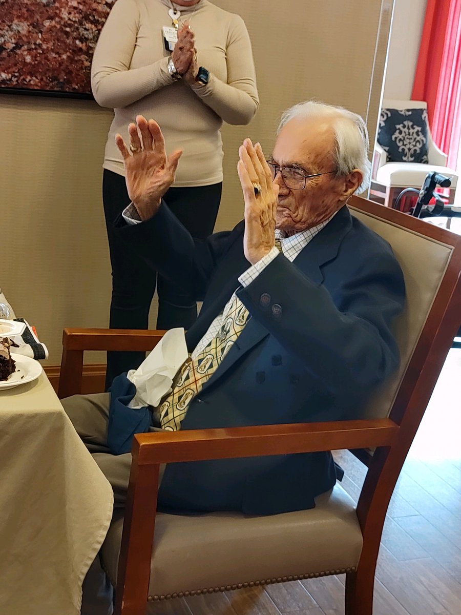 Cheer to 101 years! Happy Birthday to Mr. Swenson at Stonecroft Health Campus! 🎂💙 #trilogyliving