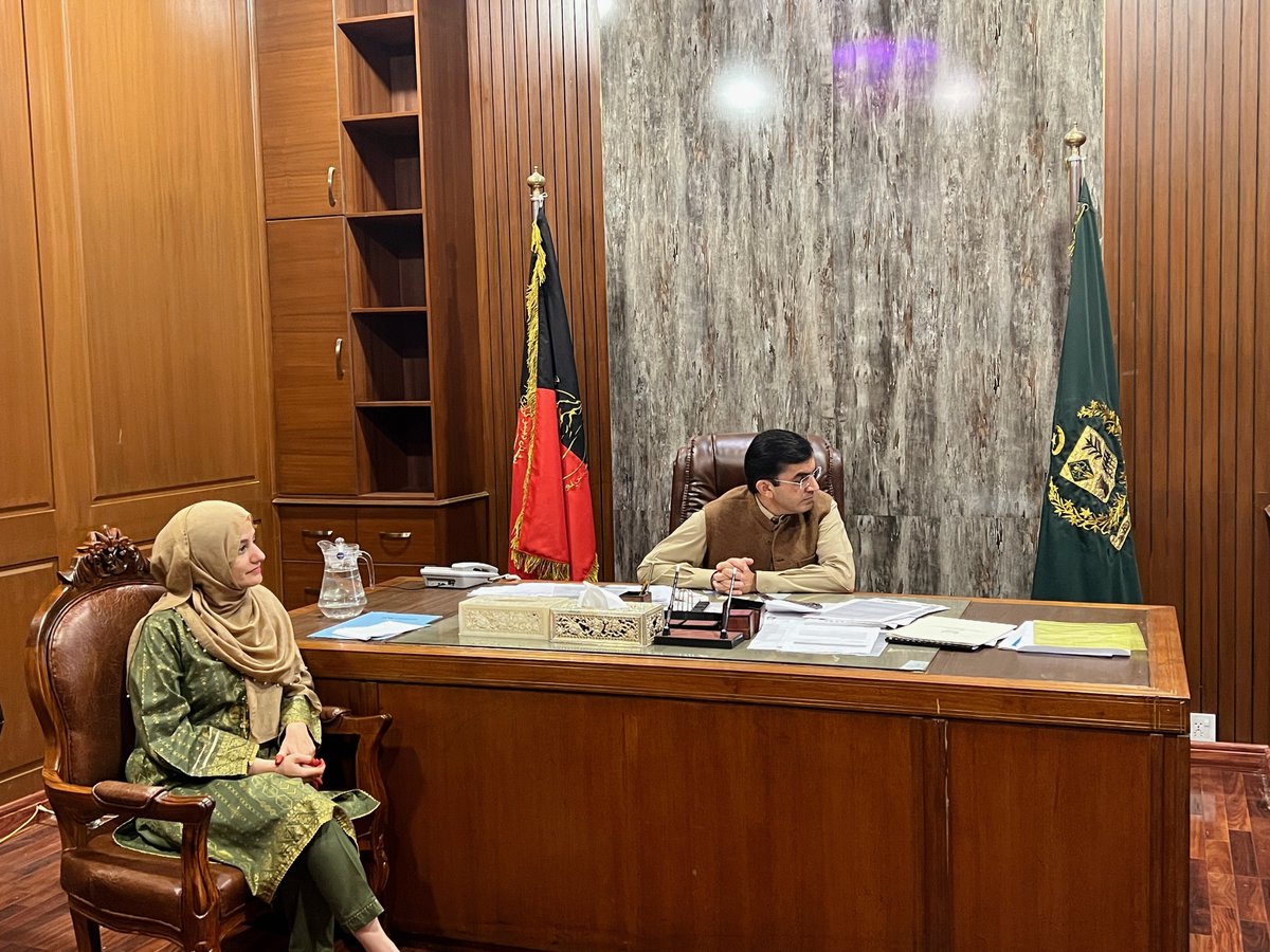 Mantaq_'s tweet photo. Research Associates at #TADVEEN met Mr. Mohsin Dawar, Chairperson of National Assembly Standing Committee on Foreign Affairs and discussed foreign policies and current affairs.

@NAofPakistan @PIPS_GOV @rsilpak @IPS_1979 @ACCA_PK https://t.co/z5O7UkAbTF