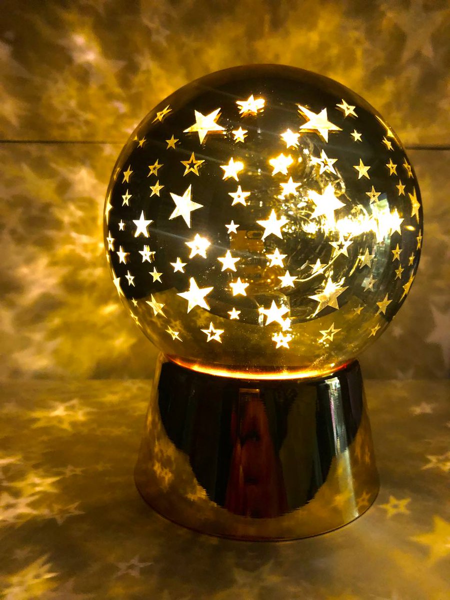 HomeworksSmart's tweet photo. أجواء رمضان فى مصر حاجة تانية خالص 
كل شارع وكل بيت ومحل هتلاقى زينة رمضان منورة والشوارع مليانة بمظهر مبهرة من عظمة وجمال #زينةرمضان 
ومن هنا هتلاقى دليلك لزينة رمضان عندنا 
تابعونا للمزيد #رمضان_2023
فضلها اذا مشغول وارجعلها https://t.co/O1WvyHUuS4