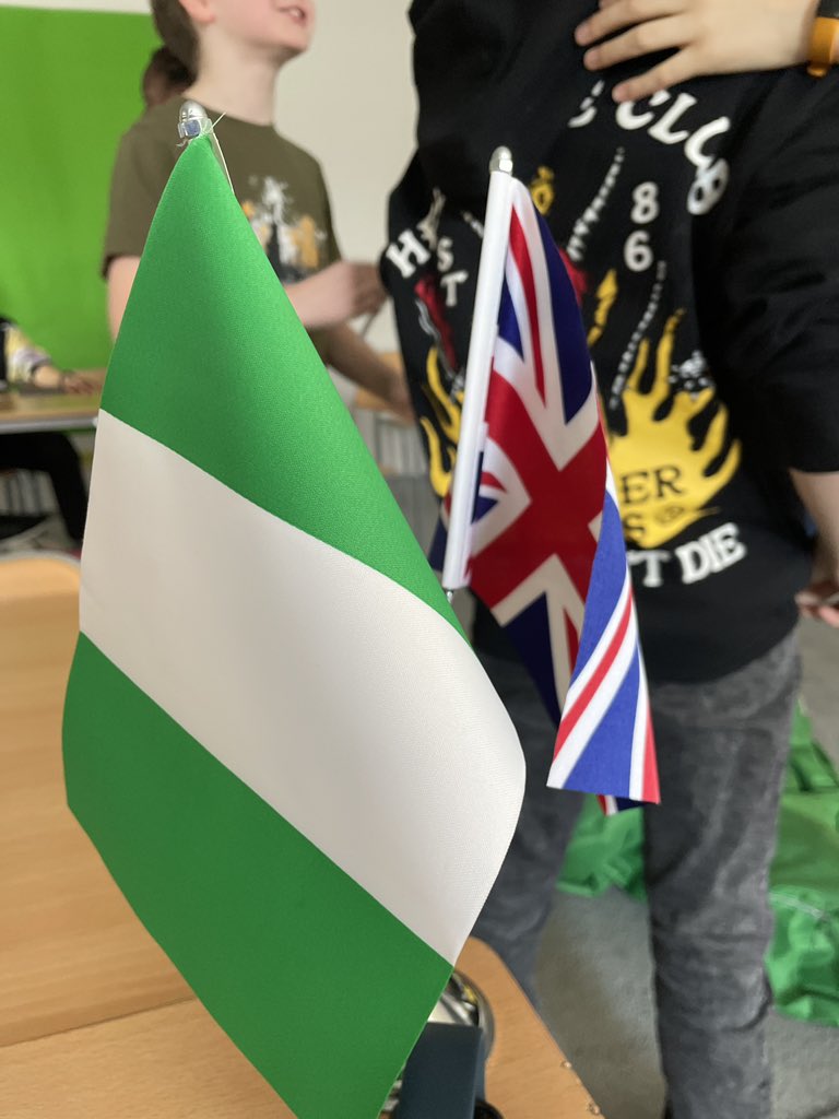 mr_strooberg's tweet photo. Languages are the heart of culture! 🌎✨@TISABaku Celebrating diversity and learning about Nigerian culture and games at a student led workshop was an amazing experience. #nigerianculture 🇳🇬#CelebratingLanguages #Education #School https://t.co/JbZEbjjNO5