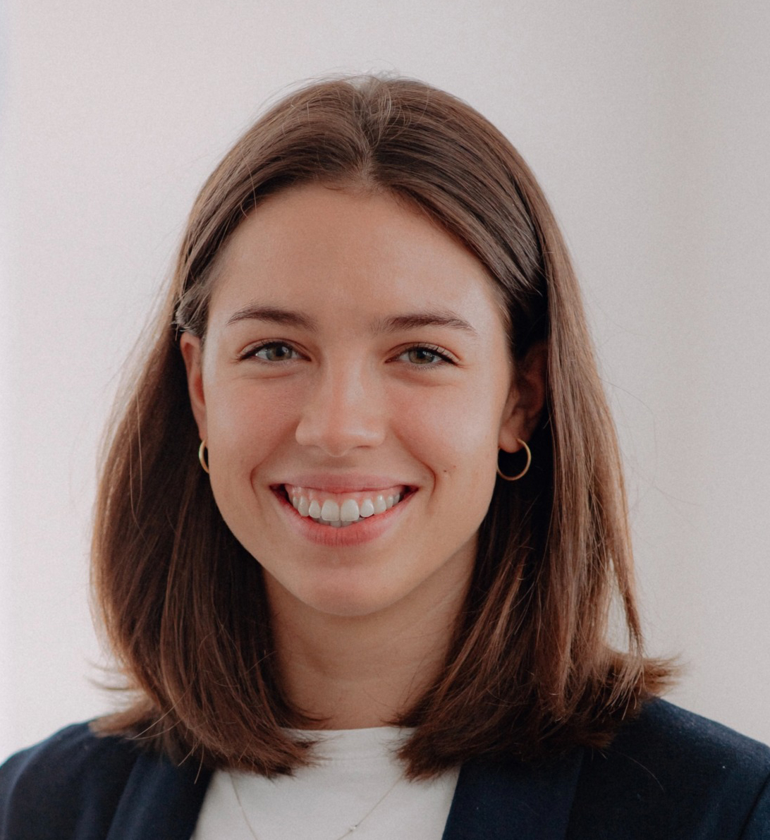 Pluchinolab's tweet photo. Delighted to welcome Marlene Patterer 🇦🇹 as new undergrad student joining @Telencephale around the understanding how to model #progressivemultiplesclerosis in a dish using 2D and 3D stem cell tech 👏👏👏 https://t.co/OQx9FPboIJ