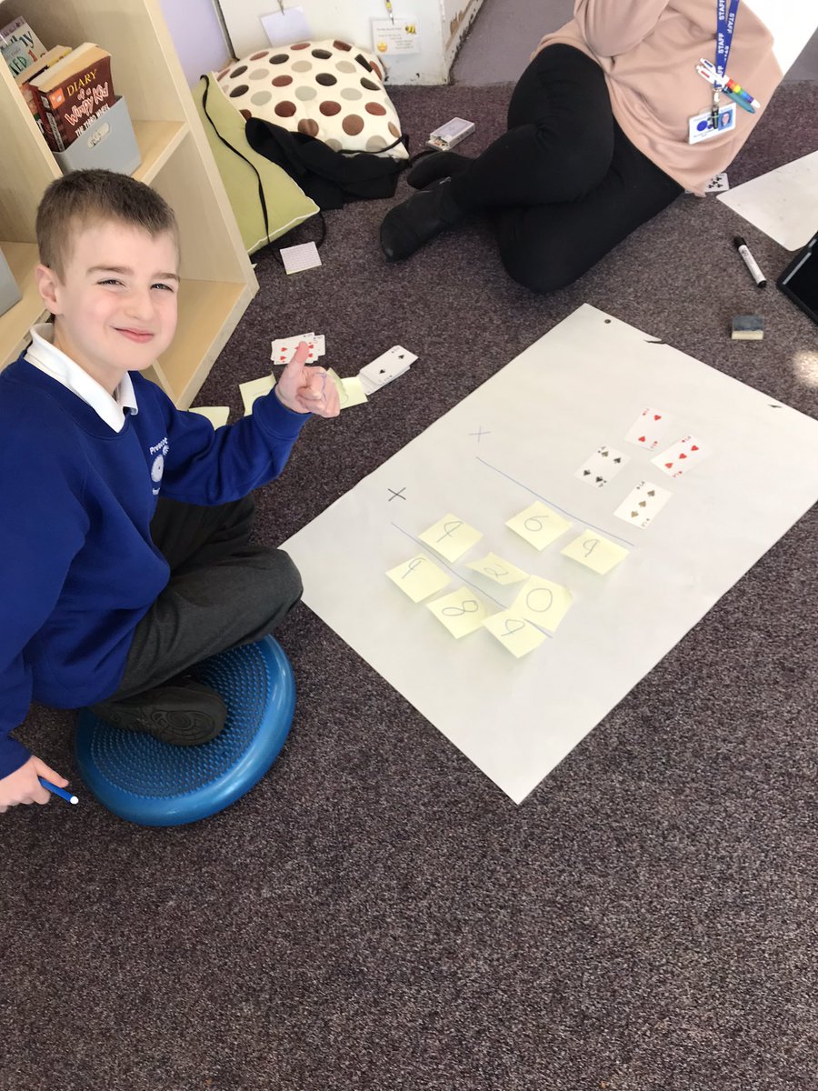 PCPKangaroos's tweet image. Multiplying 2 digits by 2 digits 👏🏻#pcpmaths