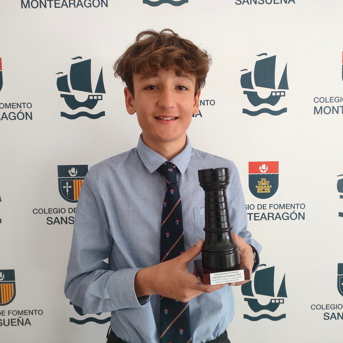 ColMontearagon's tweet photo. ♟️ ¡Enhorabuena Alejandro! (2º ESO), subcampeón de Zaragoza en el Campeonato Provincial de #ajedrez
#Chess #Ajedrez #ChessProject #ColegiosdeZaragoza #innovacióneducativa https://t.co/FgalAL2uzV