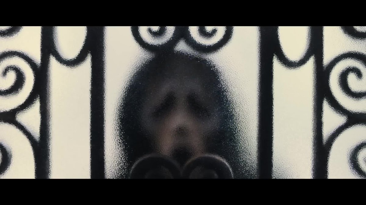 MyersTheShape's tweet photo. Parallel-
A shot from the Scream VI trailer vs a shot from our 2018 @ProductionsSajo fan film "Ghostface". 

#scream #screamvi #trailer #ghostface #fanfilm #horror #slasher #thekiller https://t.co/dUI7Tox1pd