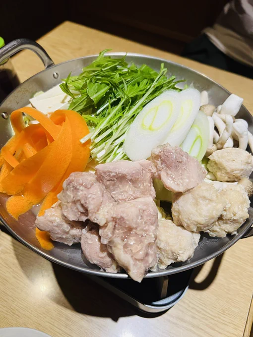 今日も今日もとて退職前の気分転換に長年付き合ったヲタクと飲み〆改めてヲタクとの出会いというのは不思議な繋がりですね。 