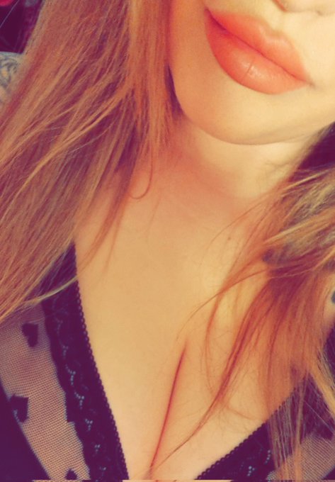 Whos #buyingcontent.. 😉 i'll be selling to the lucky few who manage to catch me on Snapchat or sub my<a href="/tag/buyingcontent"class="tags">#buyingcontent</a><a href="/tag/onlyfans"class="tags"><span>#onlyfans</span></a><a href="/tag/contentcreator"class="tags"><span>#contentcreator</span></a><a href="/tag/onlyfansgirl"class="tags"><span>#onlyfansgirl</span></a><a href="/tag/onlyfansbabe"class="tags"><span>#onlyfansbabe</span></a>