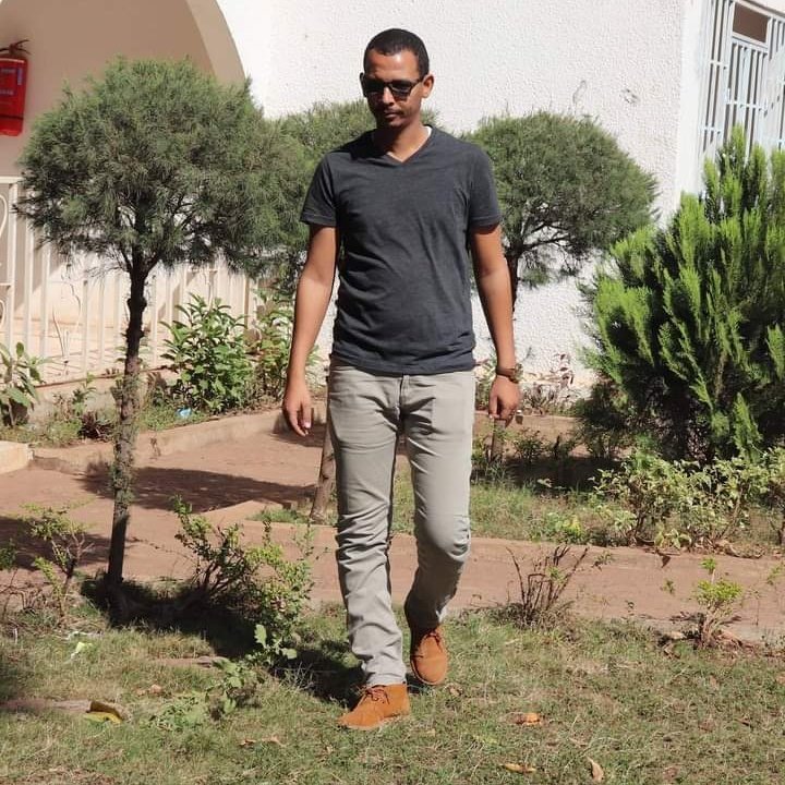 el_ansa's tweet photo. #NouvellePhotoDeProfil https://t.co/LGQPuD3Bch
