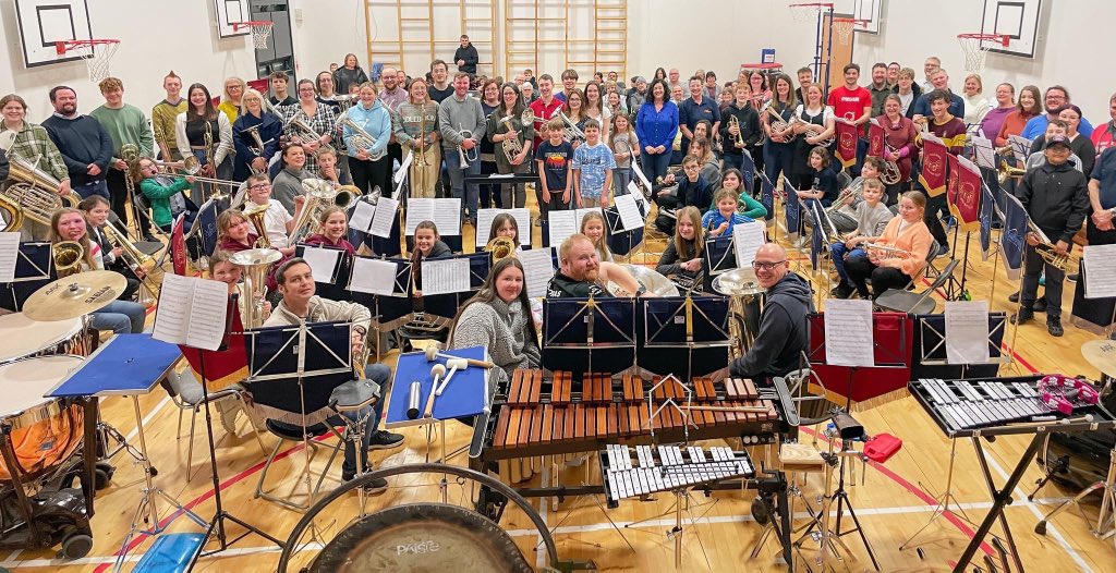 Coalburn Brass Band Family had a brilliant day on Sunday 5 February with incredible musicians Sheona White and (Helen) Minshall Music LTD.  We held an open day with workshops for current players and opportunities for new players to try out a brass instrument.