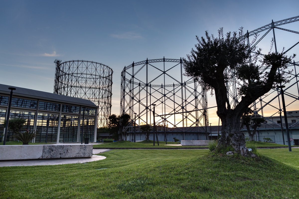 erikamandraf's tweet image. Join us for our 2023 Capital Markets Update event. See how #innovation and tech leadership promise a more sustainable future and how we&apos;re experiencing it with our #Metaverse showcase of breakthrough technologies. Follow us on eni.com