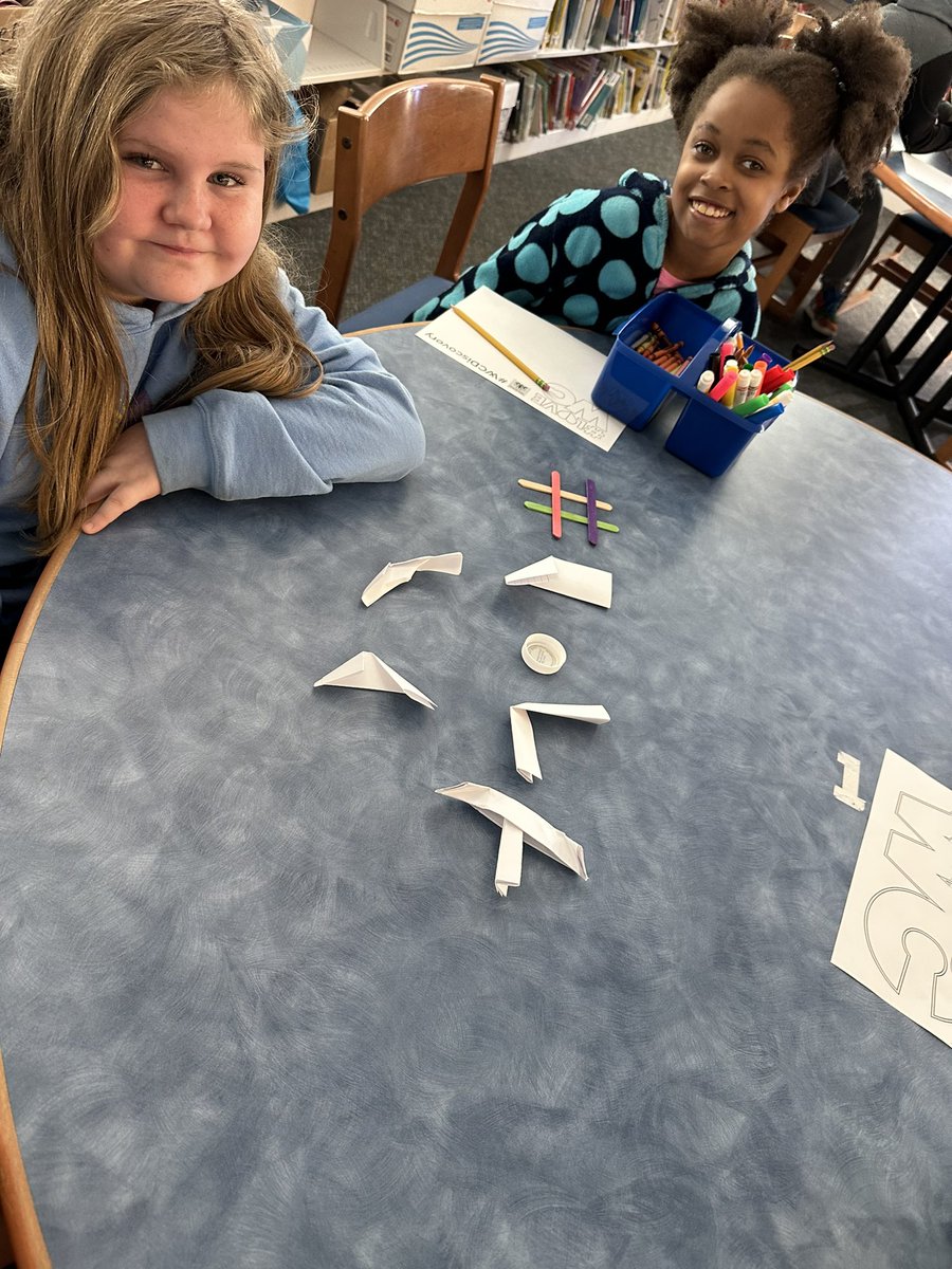 Using materials in a flexible way and our teamwork skills to express our love of WC and Discovery class at W-T! 💜 #lovewc <a href="/WestCler/">West Clermont Schools</a>