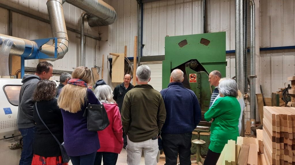 It was great to have Launceston beekeepers learn about how we make our products here at National Bee Supplies🐝
Thank you to everyone who came along! 
#beekeepers #beekeeping #bees #honeybees #beekeeperslife #beekeepinglife