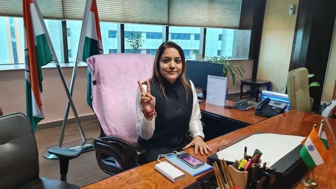 Dr. Shelly Oberoi (@oberoishelly) on Twitter photo Honoured to join Office from yesterday as the Mayor of Delhi MCD.
With the vision of CM <a href="/ArvindKejriwal/">Arvind Kejriwal</a> and Dy. CM <a href="/msisodia/">Manish Sisodia</a> and blessings of the people of Delhi, we are prepared to take the challenge of garbage in Delhi. Honoured to join Office from yesterday as the Mayor of Delhi MCD.
With the vision of CM <a href="/ArvindKejriwal/">Arvind Kejriwal</a> and Dy. CM <a href="/msisodia/">Manish Sisodia</a> and blessings of the people of Delhi, we are prepared to take the challenge of garbage in Delhi.