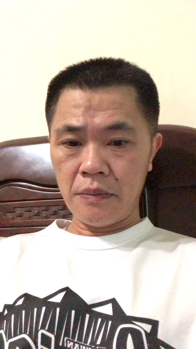 gozhd1's tweet photo. 好想騎三性 https://t.co/48rKtZvR3j