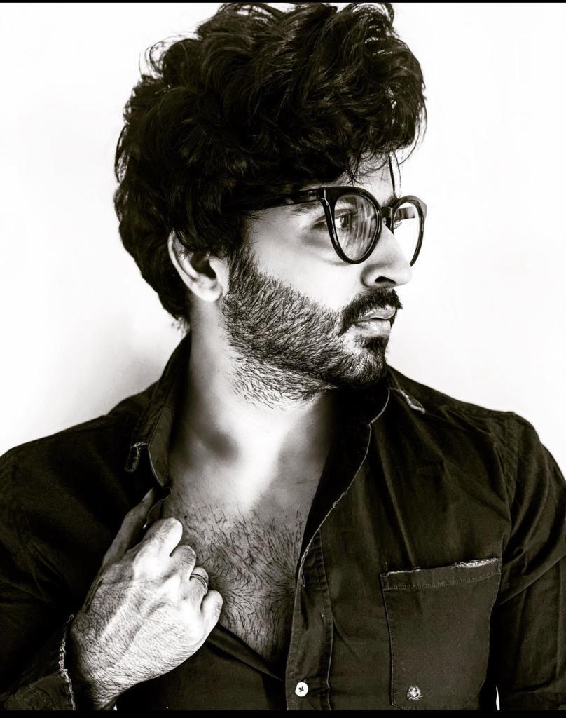Rough n Tough Dhoopar 🔥🔥
#Dheerajdhoopar #messylook <a href="/DheerajDhoopar/">Dheeraj Dhoopar</a>