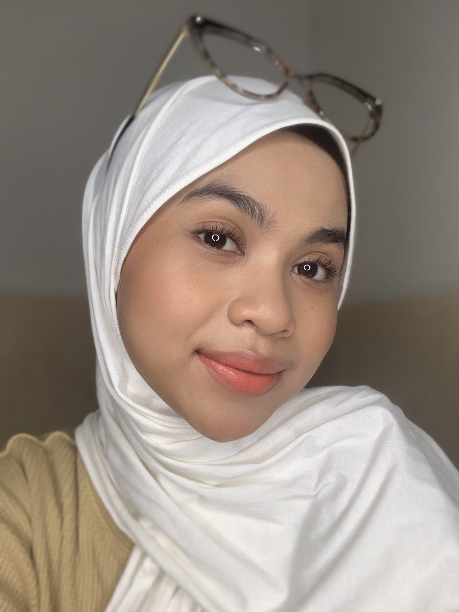 nisynwafer's tweet image. Mau ikutan challenge #MakeItSimple cuma dengan pakai satu produk udah bisa bikin muka kelihatan fresh dan cheerful😍