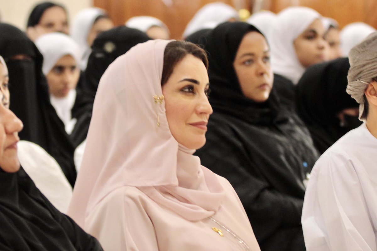 info_OBCS's tweet photo. رعت صاحبة السمو السيدة الدكتورة منى بنت فهد آل سعيد الرئيس التنفيذي للرابطة العمانية لسرطان الثدي اليوم التوعوي للرابطة في محافظة مسندم 

#نحن_نهتم
#نحن_نهتم_بنساء_مسندم 
#محافظة_مسندم 
#الشتاء_مسندم 
@governermusn 
@musandam_season https://t.co/ot1cGUdevu