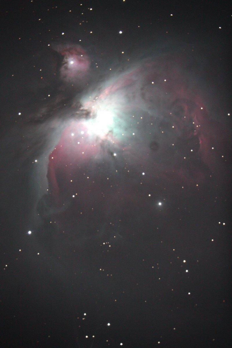 user98420356077's tweet photo. C/2022E3 (ZTF)
M42(オリオン座大星雲)
鏡筒C11
カメラEOSkissx2で撮影
EQ6-PROをNS-5000仕様に改造してもらってからの初稼働 とても使いやすくなった
そのままBluetoothでスマホに繋げられるの良きね
ゴミの影が写ってる🤣
#C11
#セレストロン
#NS企画
#NS5000
#2022E3
#c2022e3ztf 
#M42
#EQ6PRO https://t.co/zAu5do75ru
