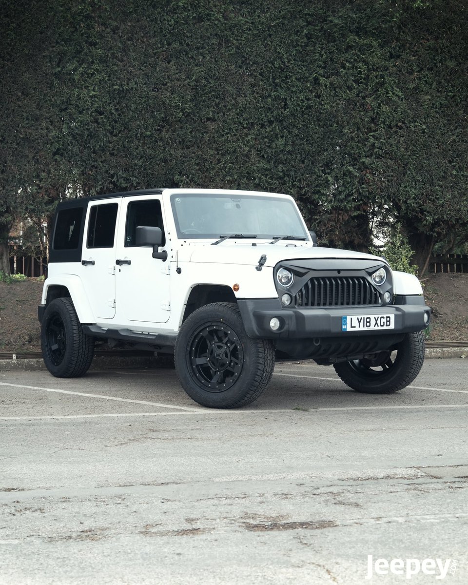 jeepeycom's tweet photo. A set of 20” @kmcwheels Rockstar 3 alloys fitted onto a JKU with @yokohamatire and @teraflexsuspension 1.5” lift and kit. We have a range of wheels on stock if your looking to enhance your Wrangler with some new wheels drop us a message to see what we can offer.

#jeepey #jeep https://t.co/EYdnmdwMP8