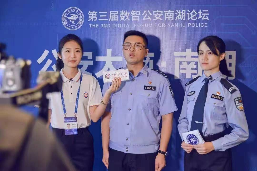 haierzhijia's tweet photo. 🔥🔥🔥 警花 #张津瑜 最新视频 最后直接喷水了🤤 https://t.co/XA8EYXihls